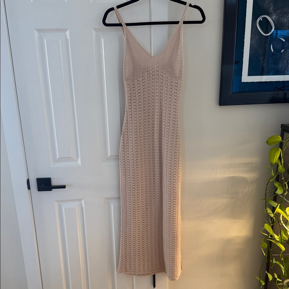 Elegant Beige Knit Dress